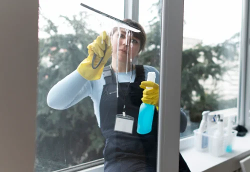 Nettoyage de vitres intérieures et extérieures à Incheville